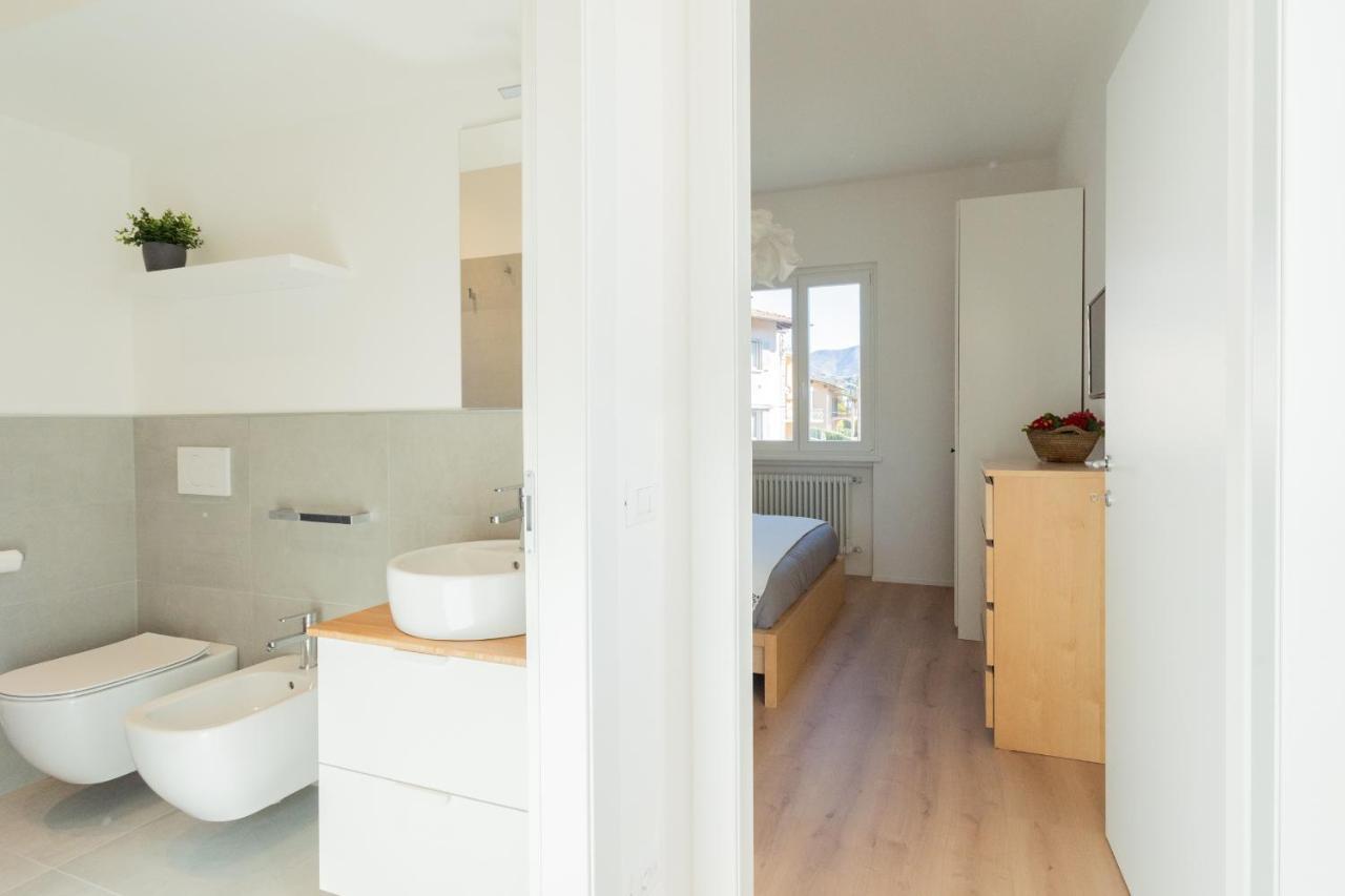 Lovely Corner In The Heart Of The Lake By Rent All Como Exteriér fotografie